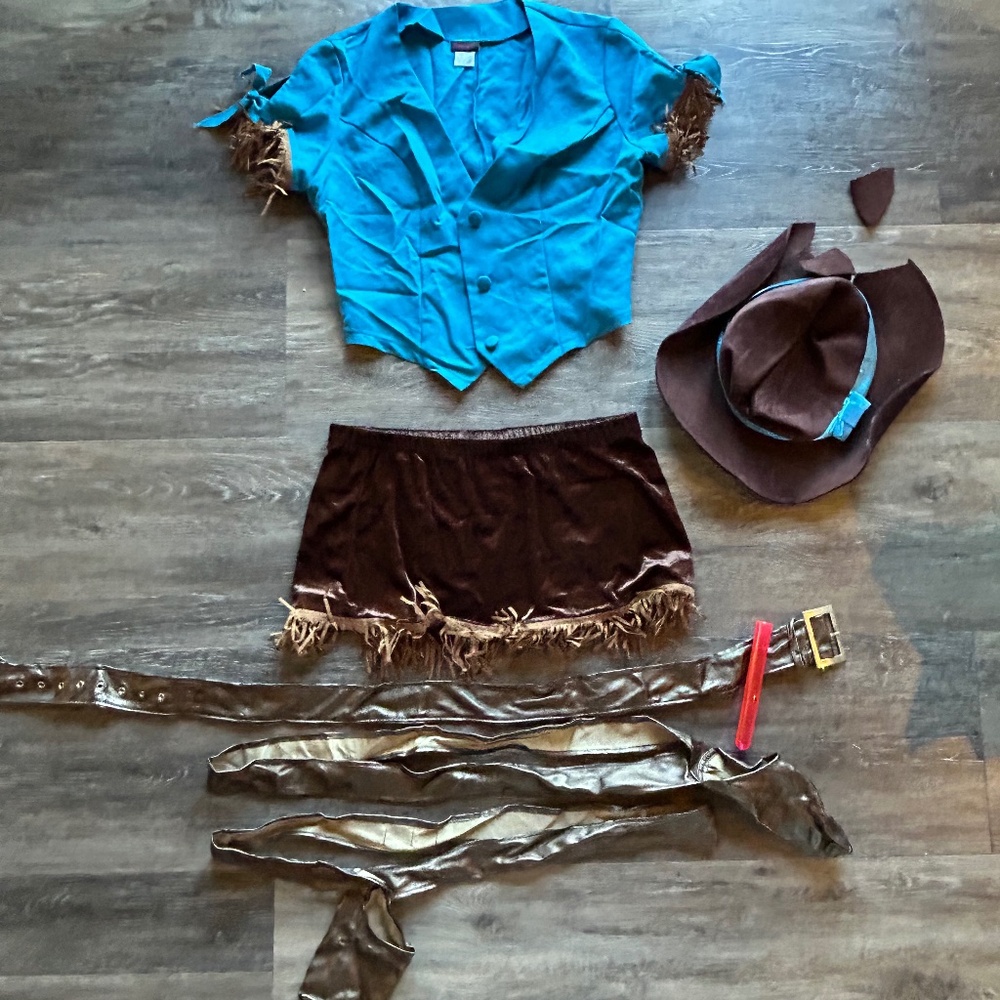 Sexy cowgirl costume